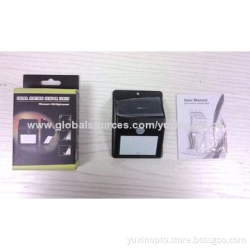 Light sensor LED solar yard lamp